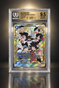 Fronte della carta Son Goku Childhood Alt Art SCR graduata Beckett BGS 9.5 su sfondo grafite e titanio